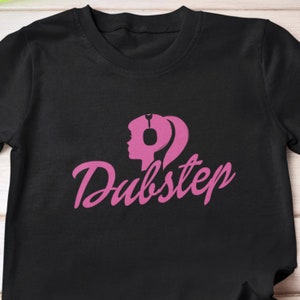 Dubstep Girl T-Shirt - Hippie EDM Psychadelic Tee - Trippy Festival Shirt T - Riddim DJ Rave Merch Pink - Headbanger Raver Bass Style