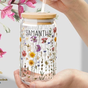 Personalized Sipper Glass, 16oz glass bamboo lid straw, Iced Coffee Cup Floral wildflower,Custom Can Glass with Lid and Straw,Birthday Gift