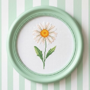 Daisy Cross Stitch Pattern PDF - Easy Beginner Friendly Spring Floral Design April Birth Flower