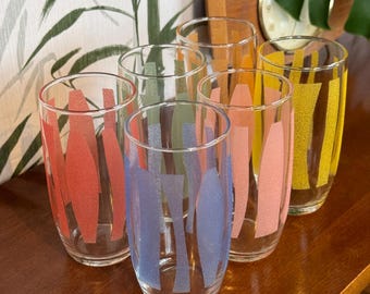 Vintage 1950s Mid-Century Modern Drinking Glasses – Set of 6 – 12cm Tall