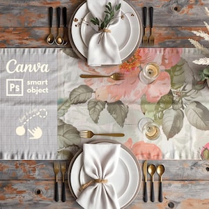 Może przedstawiać: Bieżnik stołowy z motywem kwiatowym z szarą i białą kratką po obu stronach. Bieżnik ma akwarelowy wzór kwiatowy w odcieniach różowego, białego i zielonego. Podkładki mają nadrukowany tekst "Canva smart object".