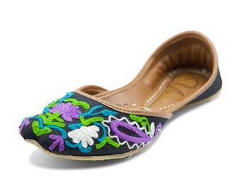 Black Women’s Kashmiri Shoes Embroidered Khussa Festive Jutti