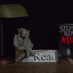 Stephen King Misery First Edition with the correct 1st edition points  Ships Free Via Media Mail
