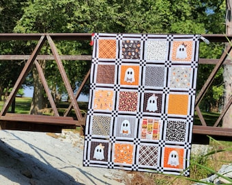 PDF Pattern - A Boo-tiful Halloween Quilt Pattern - PDF Download