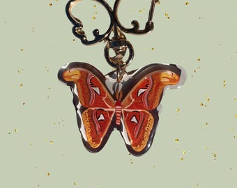 Atlas Moth Keychain – Attacus Atlas Acrylic Bag Charm – Hand Designed Insect Moth Lover Gift – Nature Aesthetic Accessory – Unique Fun Bug
