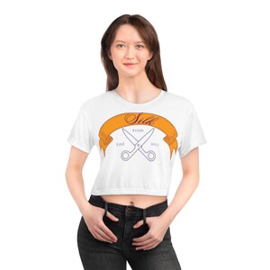Women&#39;s Cut From Silk Logo Crop Tee (AOP)