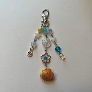 fish keychain | ocean sea blue yellow water star