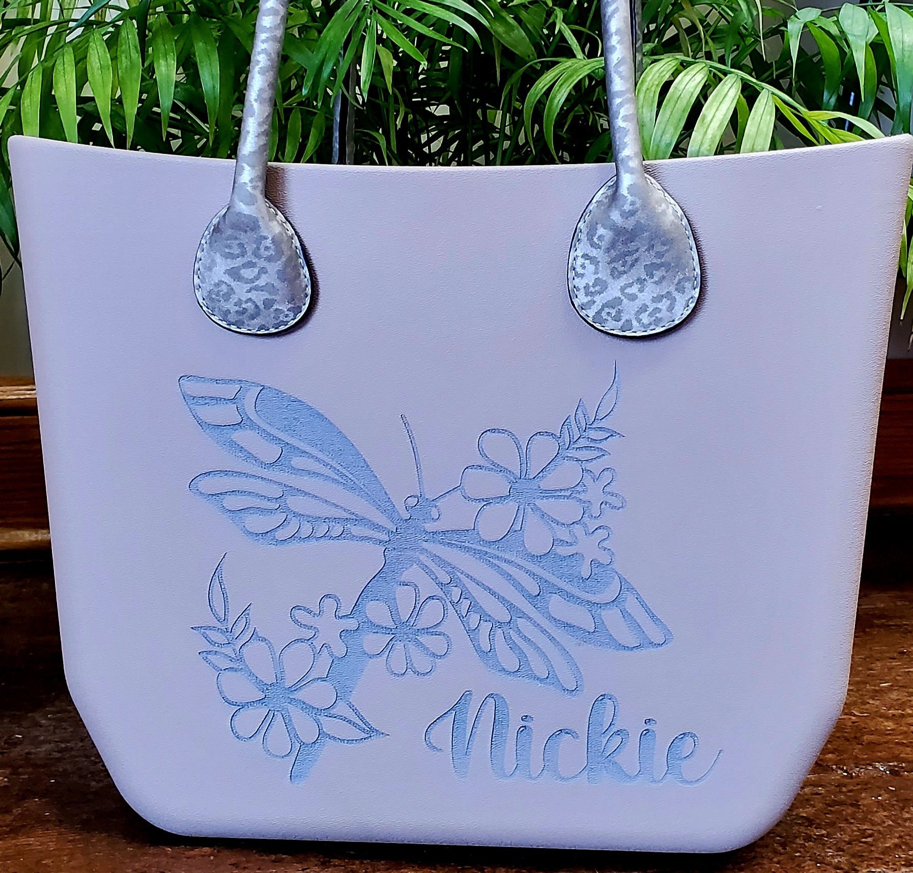 Vira Versa - Personalized Design