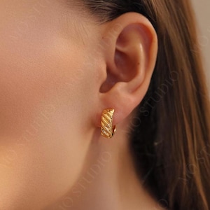 Chunky Gold Twisted Huggies Hoop Earrings, Small Rope Hoop Earrings, Dainty Lightweight Huggies for Everyday, Minimalist Statement Hoops