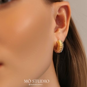 Twisted Hoop Earrings 18k Gold, huggie gold earrings, Wide Hoop Earrings, Bold Hoop Earrings, Chunky Gold Hoop Earrings, Thick Hoop Earrings