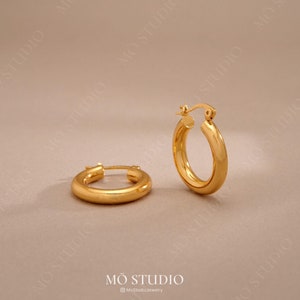 Chunky 18K Gold Hoop Earrings, 25mm Small Gold Hoop Earrings, Huggie Hoop Earrings, Thick Gold Huggie Earrings, Dainty Hoop Earrings