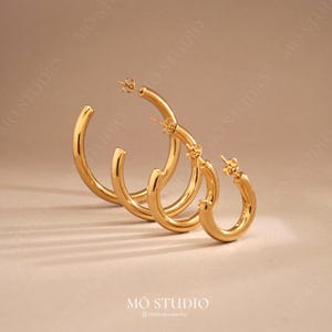Large Statement Hoop Earrings, Chunky Gold Hoop Earrings, 18k gold Wide Big Hoop Earrings, Minimalist Bold Chic Hoops, Small Huggie Hoops