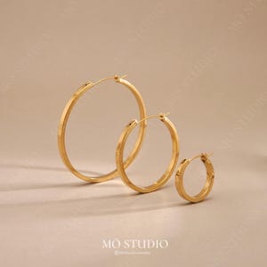 Large Thin Gold Chunky Hoop Earring • 20mm 35mm 50mm Gold Small Hoop Earring • 18k Gold Thick Huggie Earring • Anti-Tarnish Waterproof Hoops