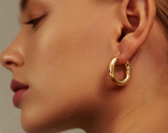 Chunky 18K Gold Hoop Earrings, Small Gold Hoop Earrings, Large Huggie Hoop Earrings, Thick Gold Huggie Earring, Dainty Everyday Hoop Earring