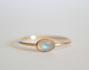Natural Rainbow Moonstone Ring, Oval Ring, Dainty Ring, Everyday Wear Ring, Minimalist Ring, Gemstone Ring, Unique Jewelry, Gifts For Her