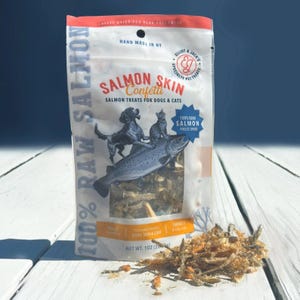 Shredded Salmon Confetti Dog Treats – Freeze Dried, Food Topper for Cats & Dogs, Single Ingredient, All Natural Snack for Dogs, USA Made