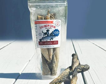 Twisted Salmon Dog Treats – Freeze Dried Spirals, Single Ingredient, Healthy Fish Treat for Dogs & Cats, Healthy Treats for Pets, USA Made