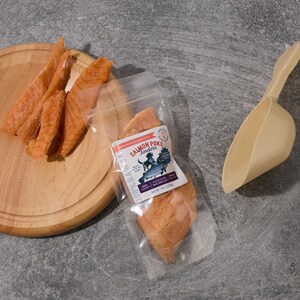 Rich in Omega-3 Fatty Acids, our salmon treats support your pet's well-being by enhancing coat shine, joint health, and cognitive function. A balanced diet leads to a happy pet, and our treats provide the perfect blend of taste and nutrition.