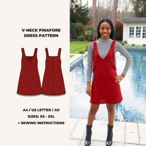 Op de afbeelding: Een rood V-hals pinafore jurkpatroon met een diagram van de jurk. De tekst op de afbeelding luidt "V-NECK PINAFORE DRESS PATTERN" en "SIZES: XS - 5XL + SEWING INSTRUCTIONS". De afbeelding toont ook een persoon die de jurk draagt.