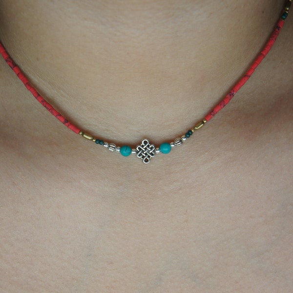 Collier Tibétain Corail, collier en pierre précieuse, fait à la main au Népal.