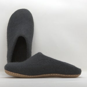 slippers/slippers/felt, handmade with New Zealand wool, merino wool, leather sole, anti bacterial image 6