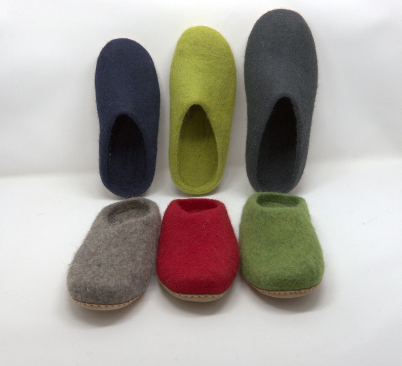 slippers/slippers/felt, handmade with New Zealand wool, merino wool, leather sole, anti bacterial image 2