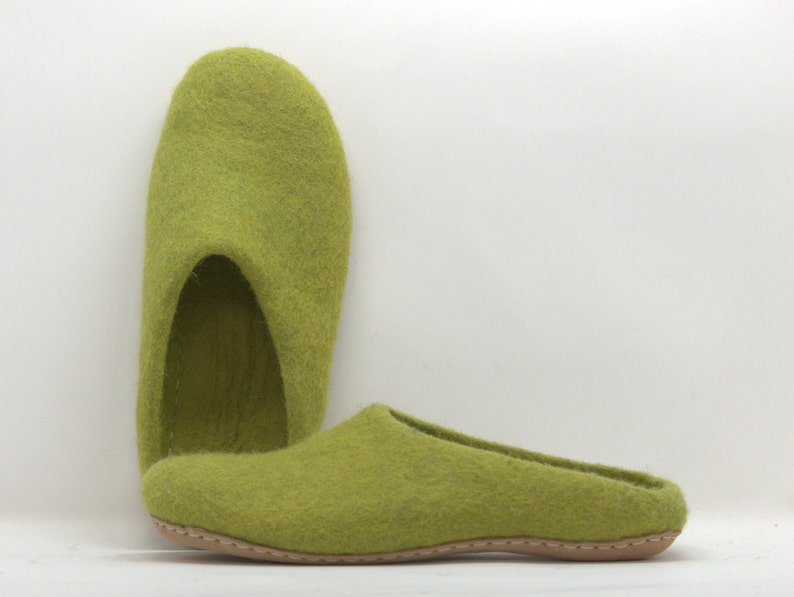 slippers/slippers/felt, handmade with New Zealand wool, merino wool, leather sole, anti bacterial image 5