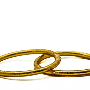 Bracelet doré bouddhiste, jonc bouddhiste, bracelet porte bonheur, flexible et imperméable, cadeau fait à la main. image 5