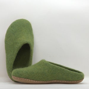 slippers/slippers/felt, handmade with New Zealand wool, merino wool, leather sole, anti bacterial image 7