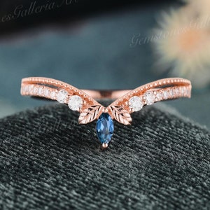 Marquise cut Sapphire Filigree wedding band Solid gold Diamond Curved wedding ring Art deco Milgrain Leaf Matching Stacking Band Vintage