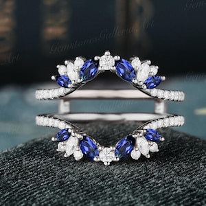 Anello nuziale in oro bianco con zaffiro e doppia curvatura, anello in moissanite a grappolo in stile Art Déco, anello coordinato impilabile, anello personalizzato da donna