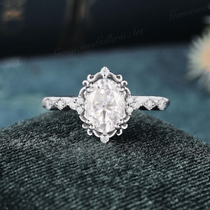 Vintage Oval Shaped Moissanite Engagement Ring Art Deco Diamond Filigree Solid Gold Wedding Ring Unique Birthstone Ring Anniversary Gift