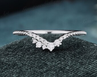 Asymmetrische Vintage Moissanit Hochzeitsband Cluster Braut Band Art Deco WeißgoldEnhancer Ring Art Deco Diamant Ehering Frauen Geschenk