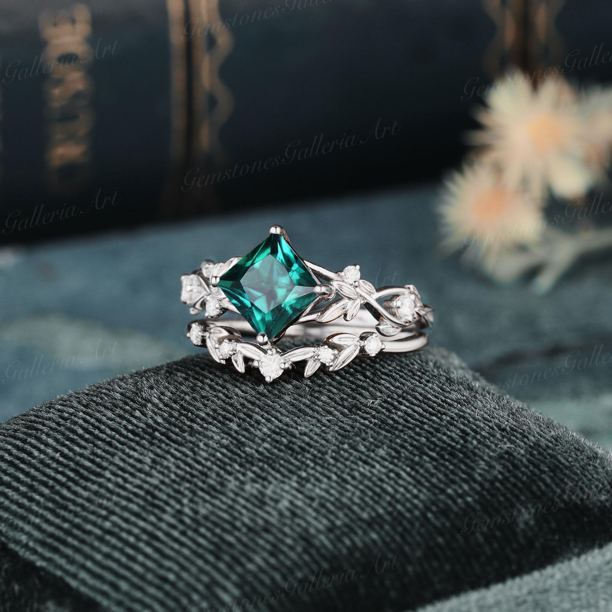 プリンセスカットエメラルドリングセット ツイストリーフ ホワイト