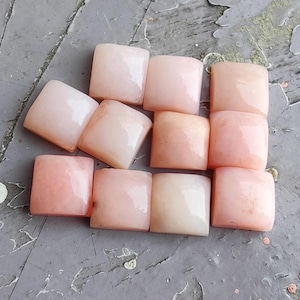 AAA + Pink Opal Quadrat Cabochon: kalibrierter Edelstein