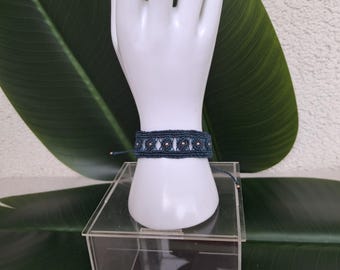 Macrame bracelet