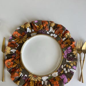 Rüschen Blumen-Tischset: Boho Tischdeko (38 cm)