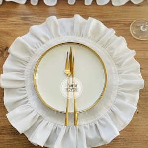 White Linen Ruffle Placemat: Boho Rustic Table Decor (15 inch)