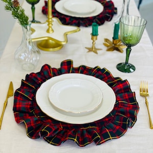Red Plaid Linen Christmas Placemats: Rustic Tartan Cabin Style