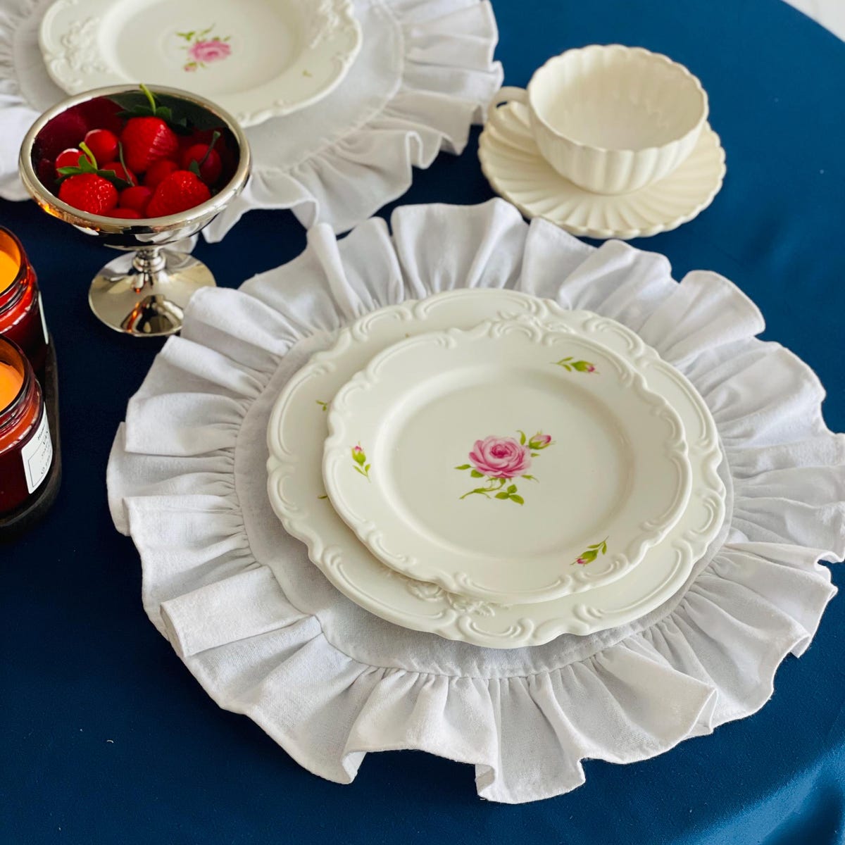 Set of 8 White Linen Natural Ruffle Placemats