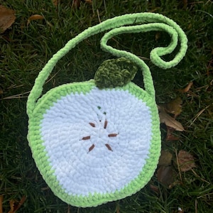 Monedero de manzana tejido a crochet - Bolso hecho a mano