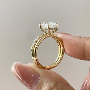 oval cut ring 
bridal set ring 
promise ring 
valentine day gift 
14k solid yellow gold ring 
round cut wedding band 
moissanite diamond ring 
anniversary ring 
proposal ring