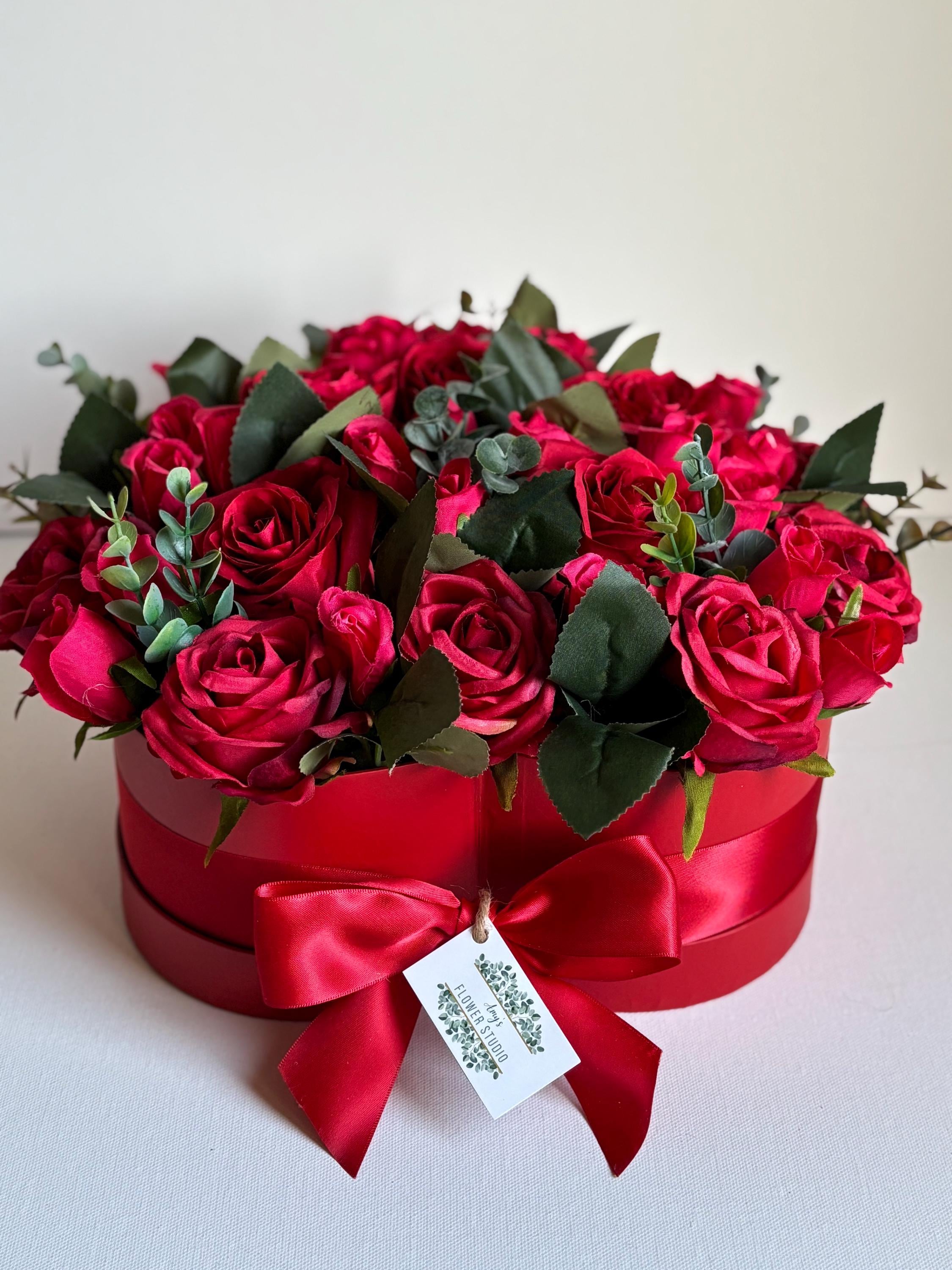 Red Rose Heart Hatbox: Artificial Silk Flower Bouquet - Etsy