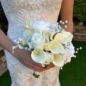 Ivory Calla Lily Rose Gypsophila Bridal Bouquet White Wedding Flowers for Bride Bridesmaid Buttonhole Groom Boutonniere