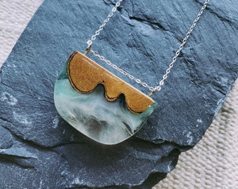 Misty wood and mint resin pendant