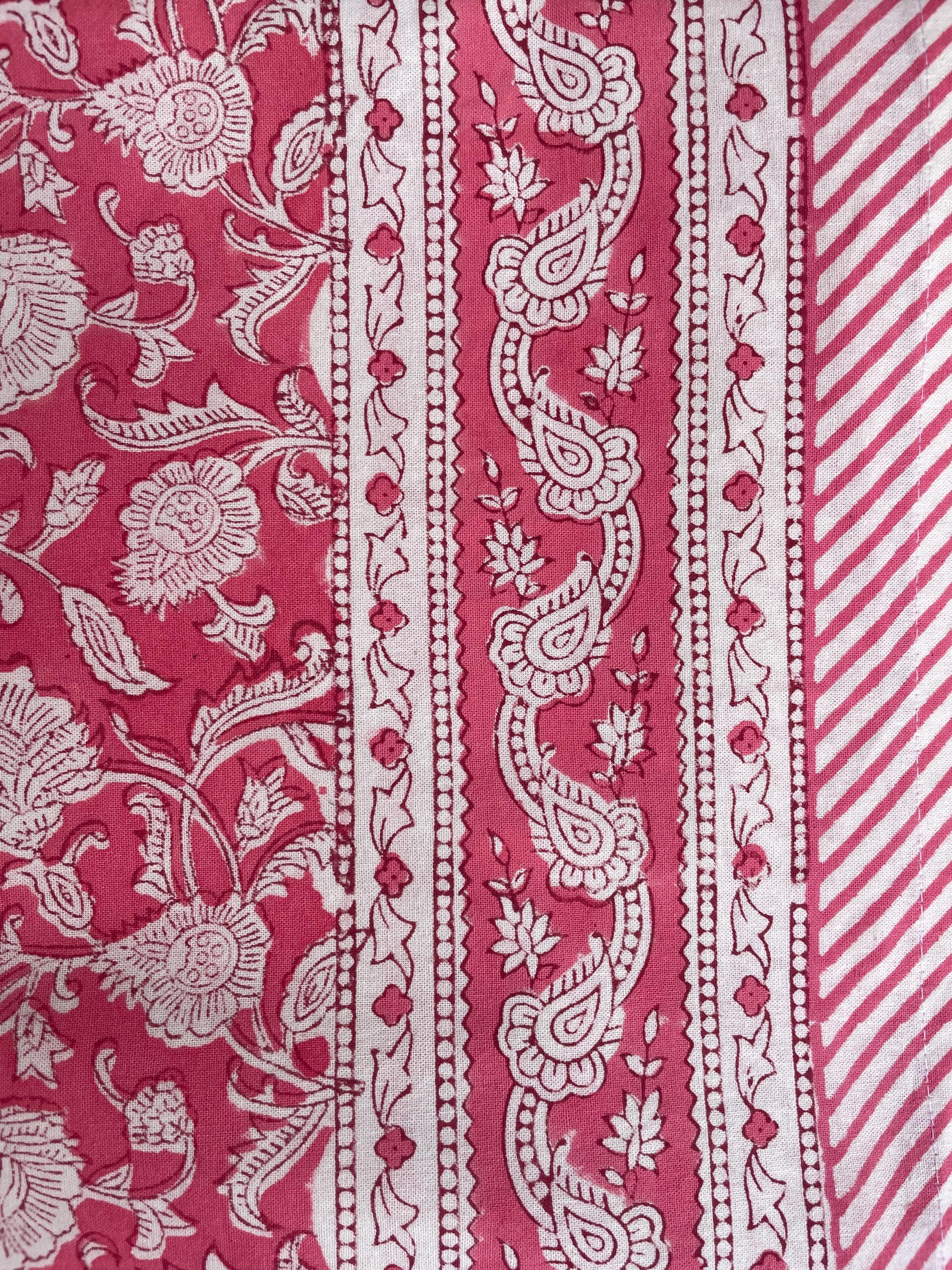 Napperon Rectangulaire Blanc Brodé Polyester, Ajouré Roses 28x44cm - Neuf