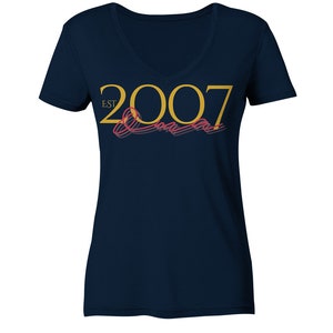 Chemise grand-mère personnalisable Col en V Coton biologique Choisissez votre année et célébrez les moments spéciaux de grand-mère ! Navy