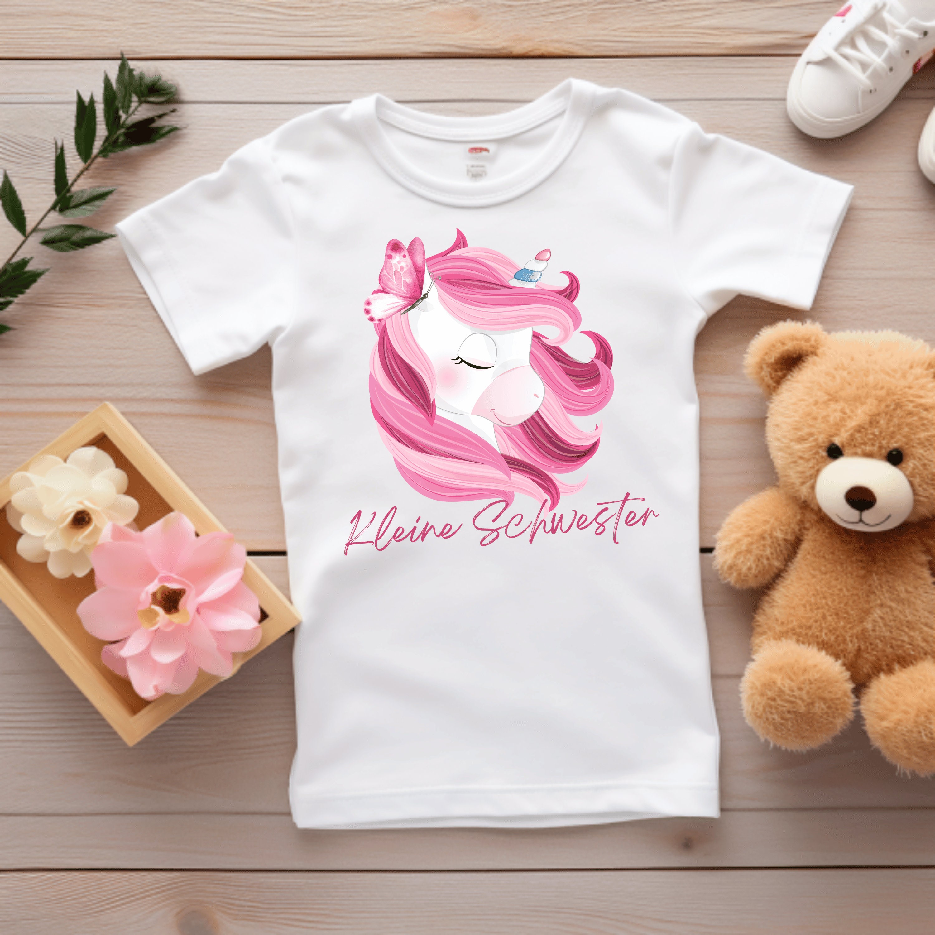 Magical Unicorn T-Shirt "Little Sister" for Girls - Perfect Sibling Gift | gift for birth | gift sister brother
