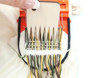 Mini set di telai da rammendo, piccola macchina per maglieria fai da te in plastica, telaio per rammendare, strumento per riparare jeans e vestiti, strumento per cucire e lavorare a maglia