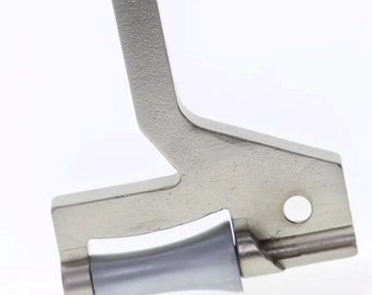 Prensatelas de acero, repuestos para máquinas de coser industriales pesadas, rueda larga, prensatelas con rodillo, accesorios para manualidades, elementos esenciales para desbastar.